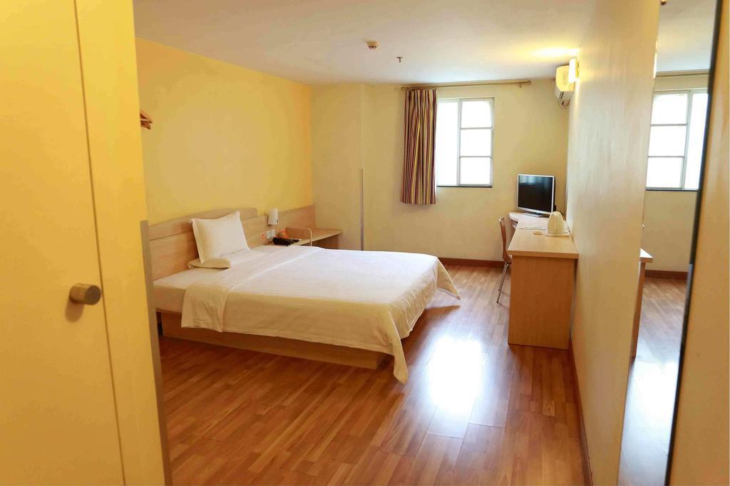 7Days Inn Wuhan Zongguan Room photo